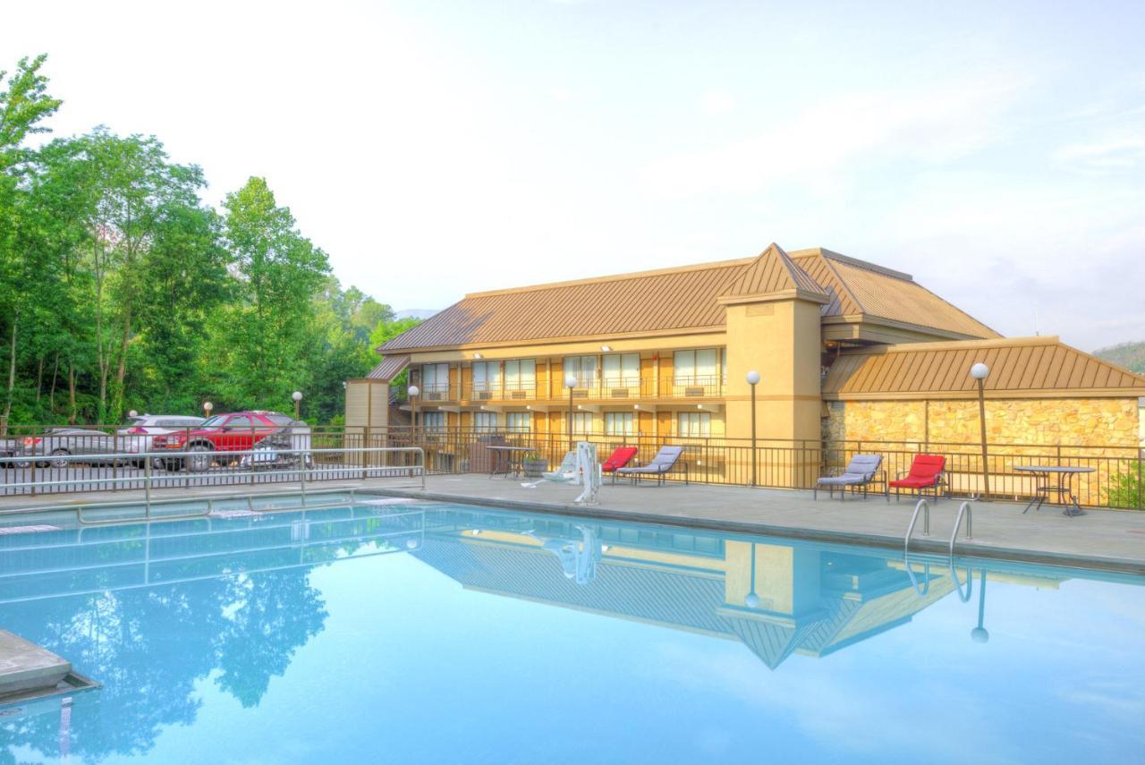 Clarion Pointe Downtown Gatlinburg Ξενοδοχείο Εξωτερικό φωτογραφία