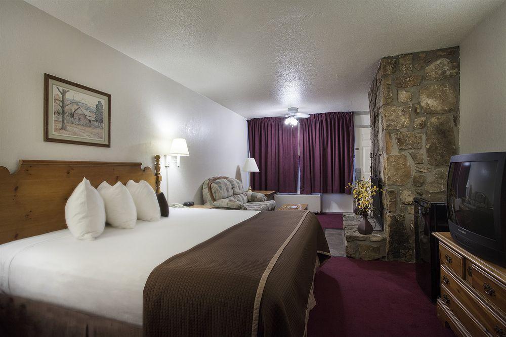 Clarion Pointe Downtown Gatlinburg Ξενοδοχείο Εξωτερικό φωτογραφία