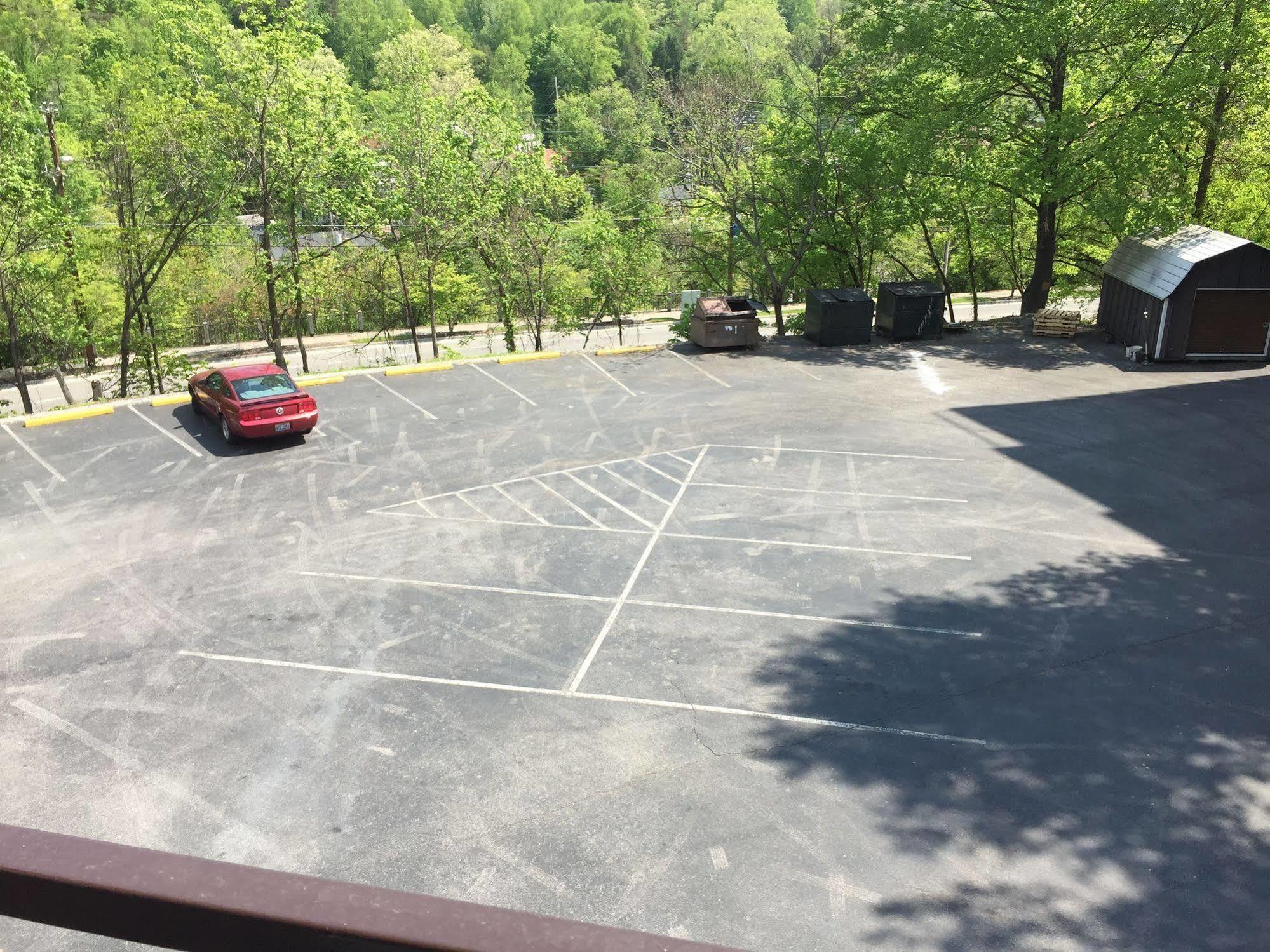 Clarion Pointe Downtown Gatlinburg Ξενοδοχείο Εξωτερικό φωτογραφία