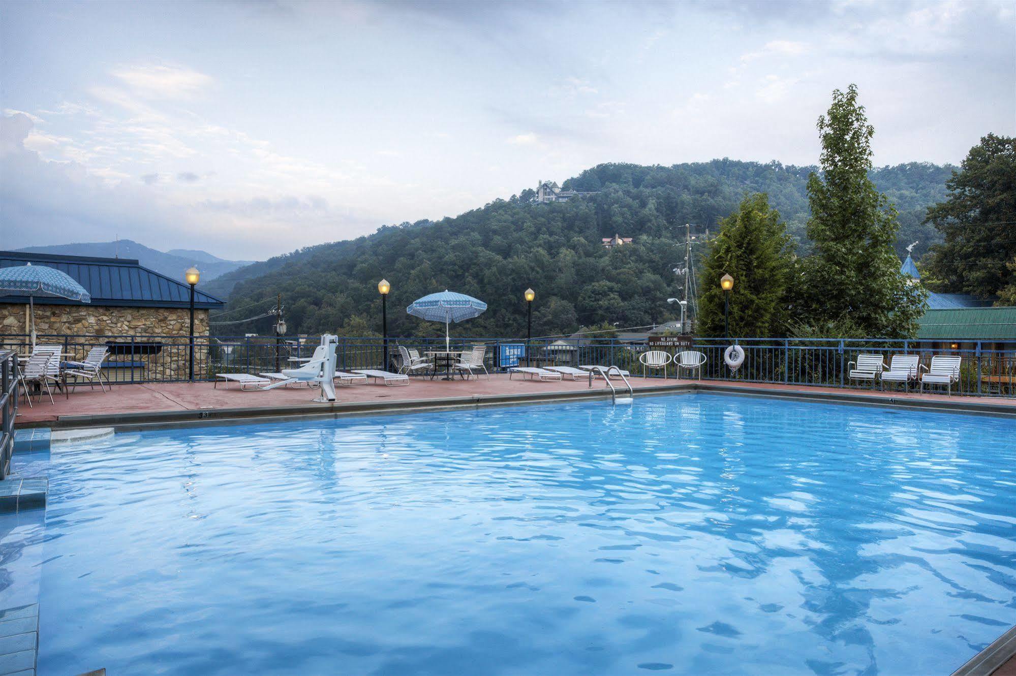 Clarion Pointe Downtown Gatlinburg Ξενοδοχείο Εξωτερικό φωτογραφία